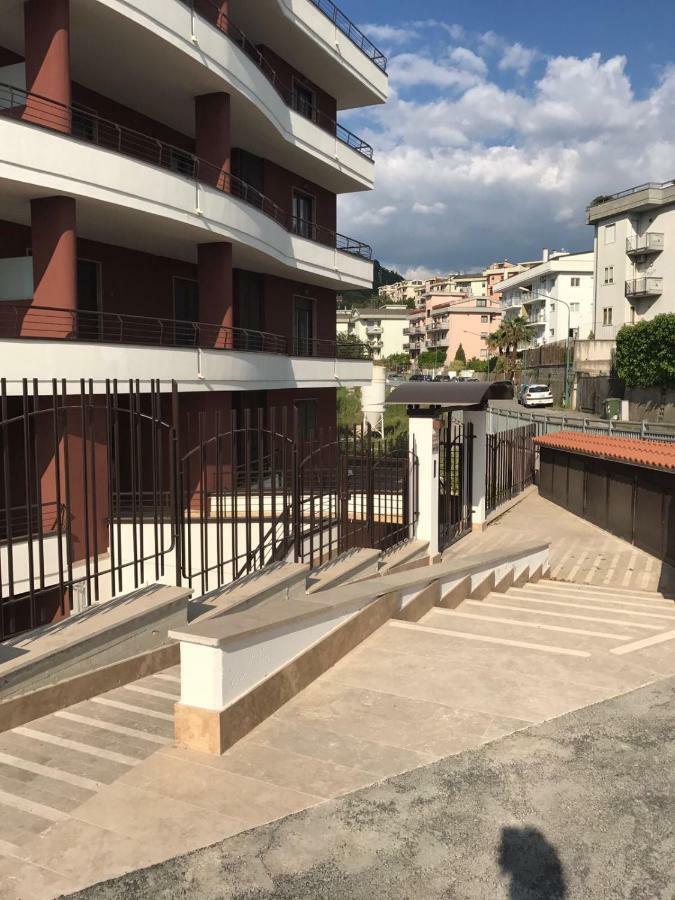 B&B Panoramica 33 Salerno Luaran gambar